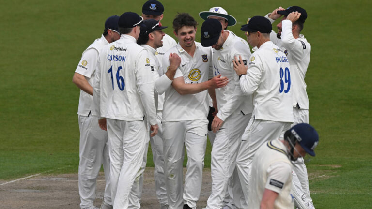 Price is right as Hampshire go wrong again at Hove 4 415516.6