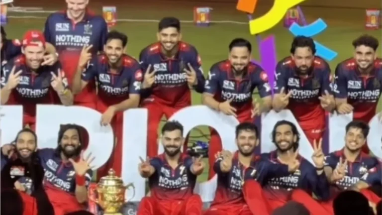 Watch: Krunal Pandya's savage '5 trophies' gesture sparks hilarious reaction fro 3 krunal pandya and rcb teammates